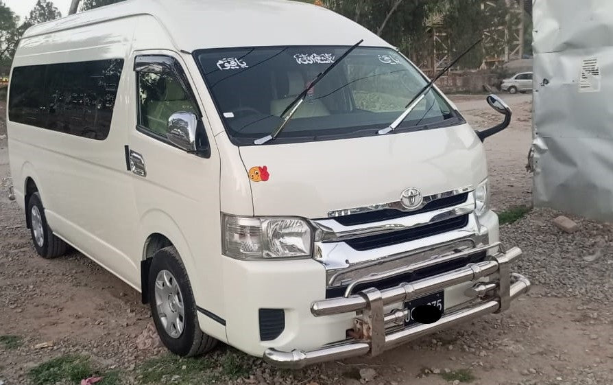 Toyota Hiace Grand Cabin