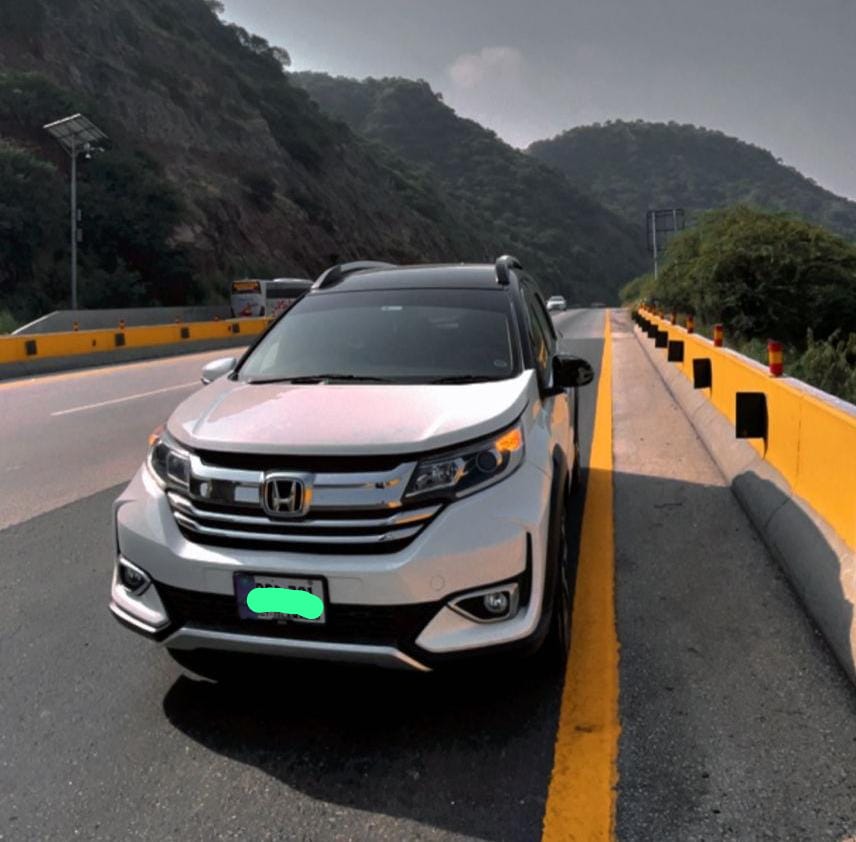 Honda BRV (Lahore)